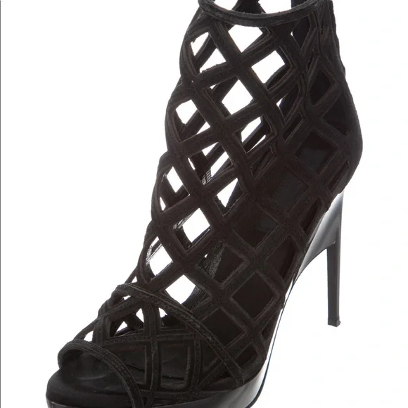 Authentic Burberry pumps - Picture 4 of 5